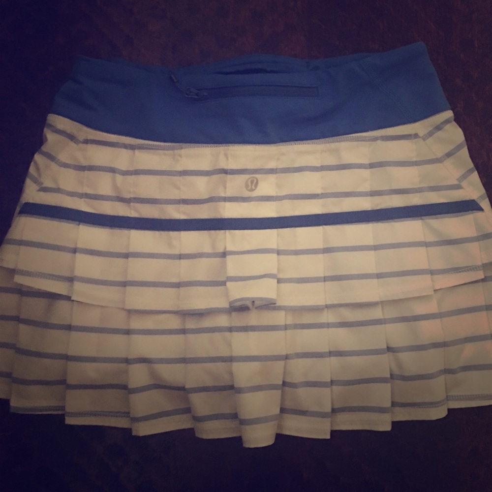 Lululemon tennis skirt.